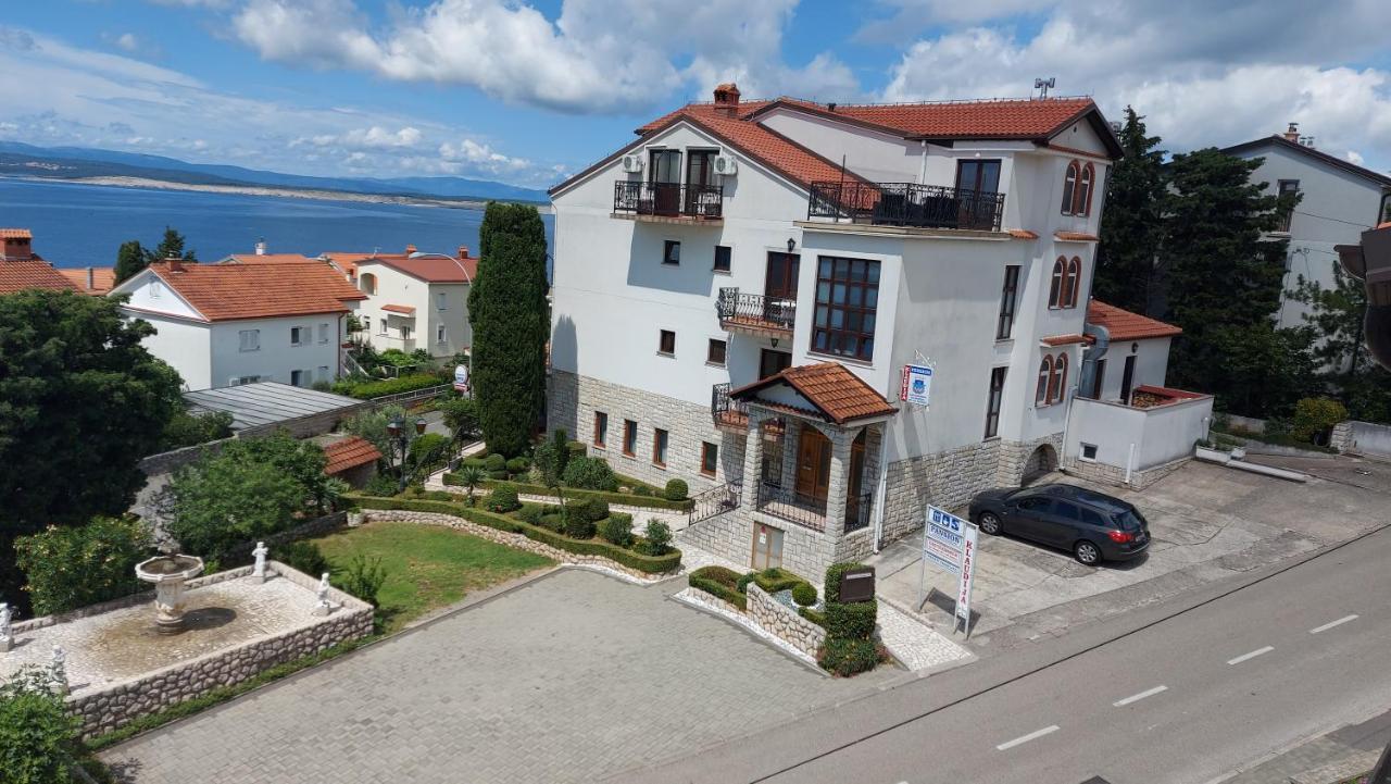 Pansion Klaudija Bed & Breakfast Crikvenica Exterior photo