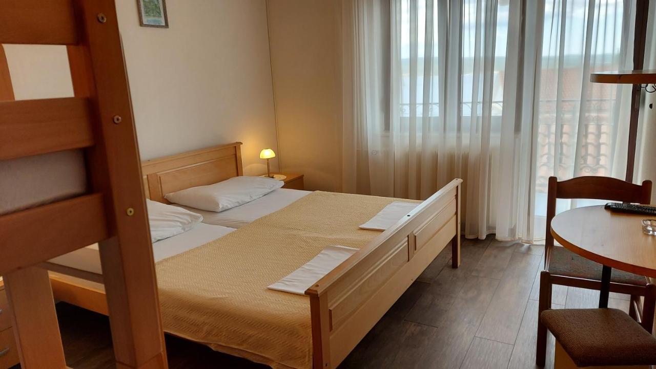 Pansion Klaudija Bed & Breakfast Crikvenica Room photo