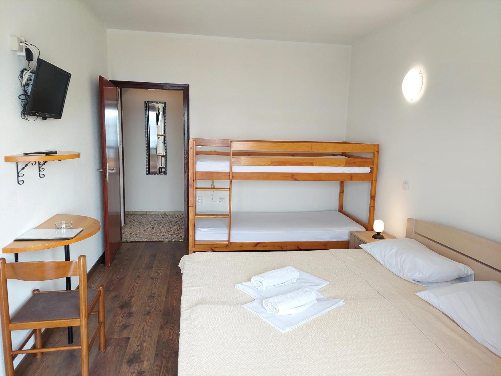 Pansion Klaudija Bed & Breakfast Crikvenica Room photo